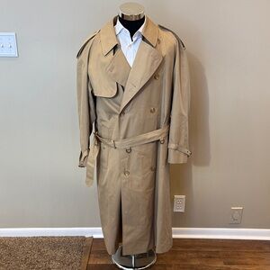 VINTAGE Sanyo mens 40R tan cotton blend double breast trench coat made in Japan